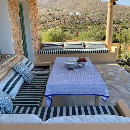 Theresa's House Blefoutis Leros 4* 알린다